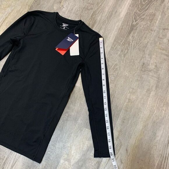 NWT reebok Speedwick women’s long sleeve athletic top size small - Picture 6 of 8